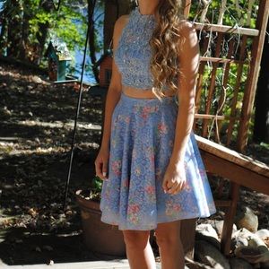 I’m selling one of my homecoming dresses. The brand is Val Stefani, size 0.